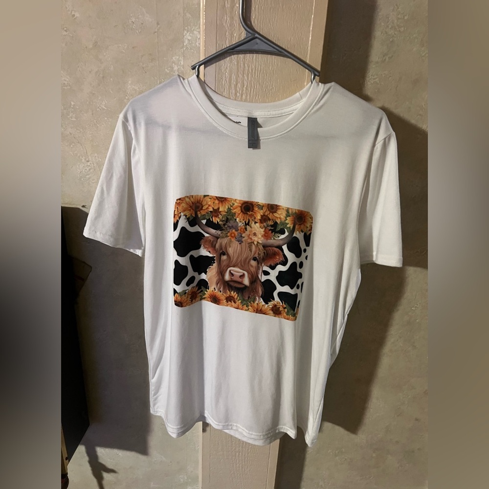 Cute white cow shirt!